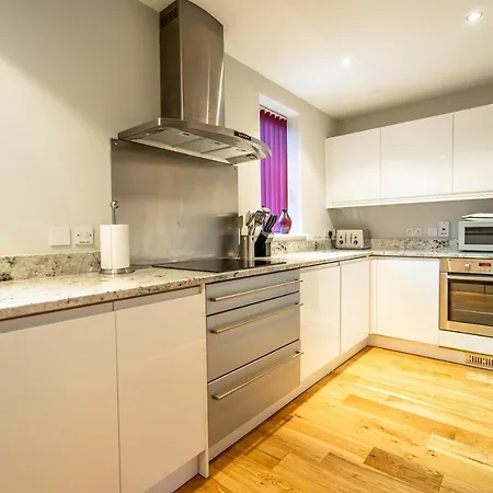 15 Stonegate Court York