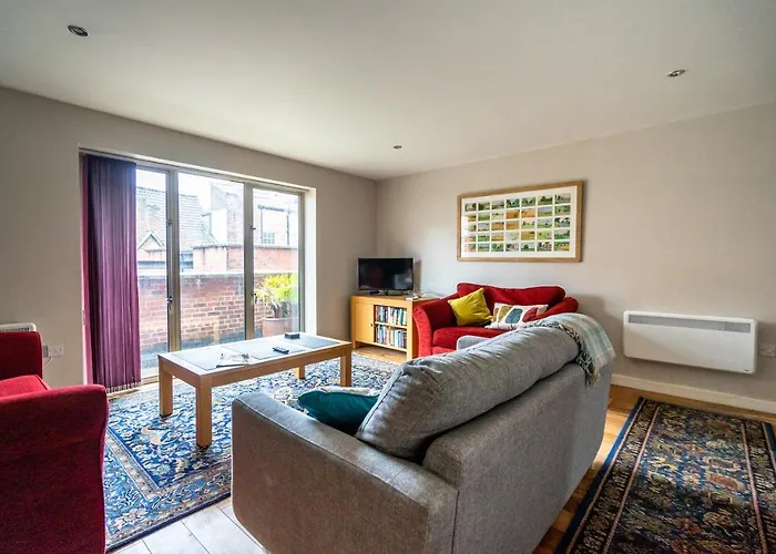 15 Stonegate Court * 约克