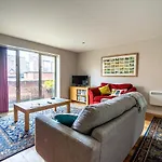 15 Stonegate Court * Йорк