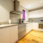 15 Stonegate Court Йорк